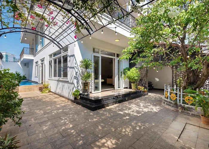 Lux Villa03