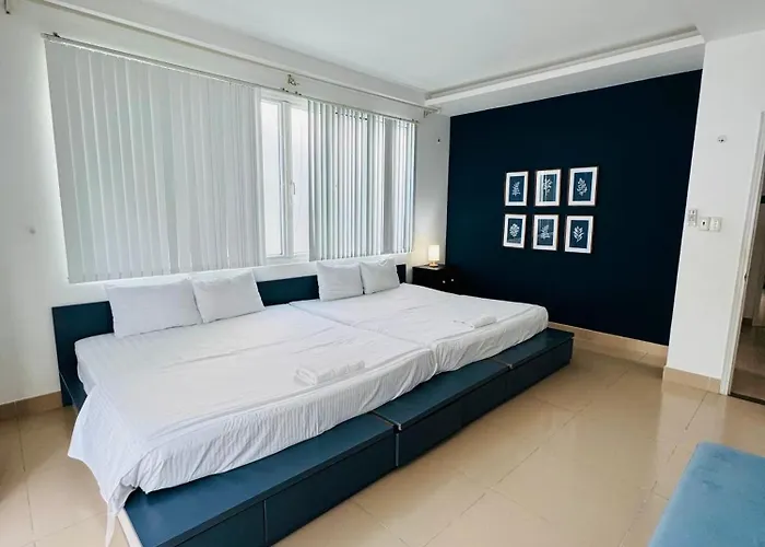 5 Bedroom Villa In Vung Tau- Biet Thu 5 Phong Bai Sau- The Black & White Garden Villa